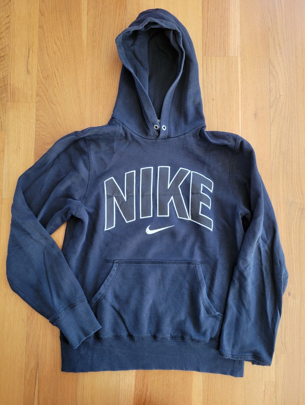 Mens size small Nike hoodie - see pictures and description